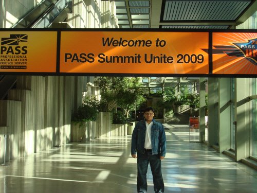 PASS Summit Unite 2009 sign.